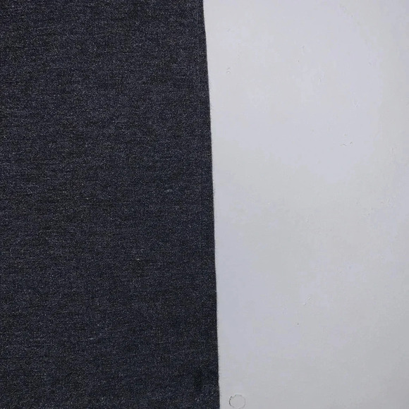 Zenana medium “biker shorts” knee length - Picture 2 of 3